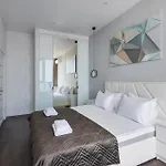 Apartment Sea Pearl 1line *